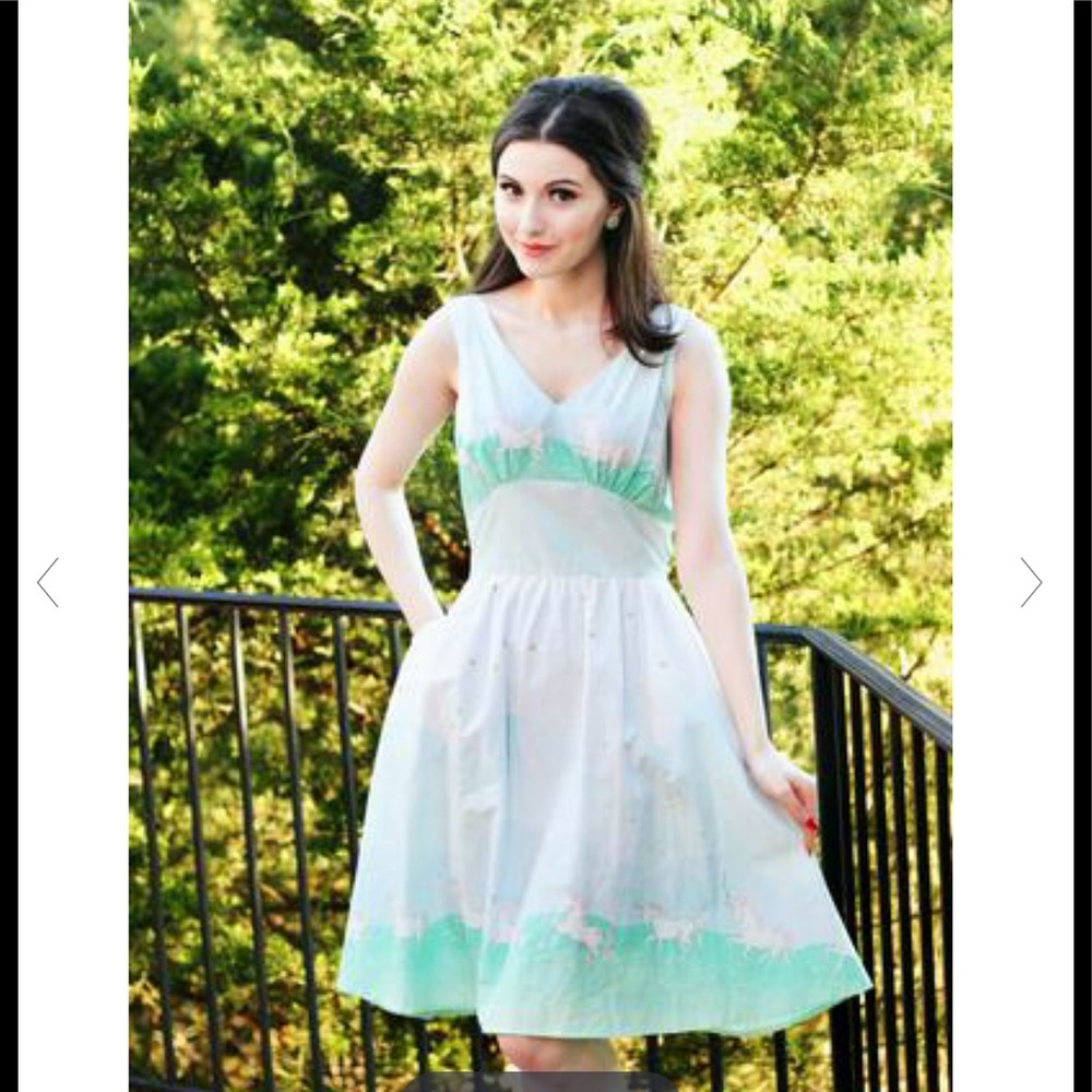 NWOT Retrolicious Land of the Unicorns Dress 🦄 ✨